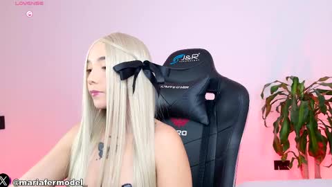 Maria Fer online show from 04/22/26, 06:09