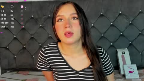 mariaflower_ online show from 04/23/26, 06:21