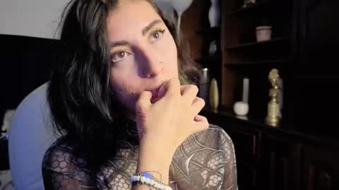 Maria online show from 01/05/26, 07:17