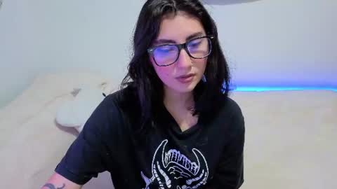Snapshot of mariagh_ chatting on 06/28/26, 01:33 Maria online show from 06/28/26, 01:33