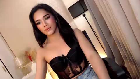 mariah_clara online show from 11/20/25, 05:45
