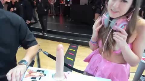 Pinkkitty online show from 01/18/25, 01:08