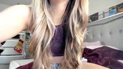 Pinkkitty online show from 12/19/25, 10:17