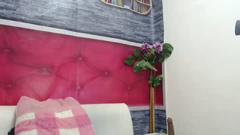 mariam_schubert online show from 12/12/24, 05:48