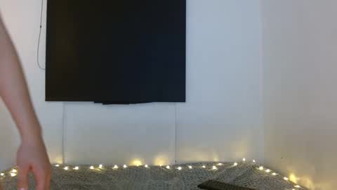 Mariam Calad online show from 12/22/24, 10:28