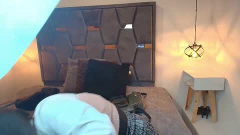 M A R I A N A online show from 03/18/26, 08:23