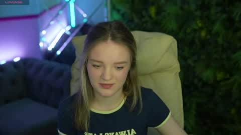 Snapshot of mariamedow chatting on 05/14/26, 06:47 Maria online show from 05/14/26, 06:47