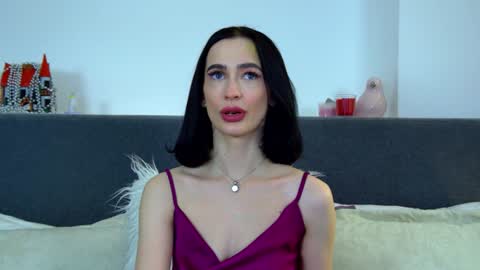 MariaMenson online show from 01/28/25, 10:56