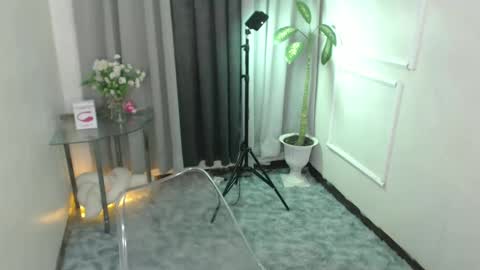 Snapshot of mariamercedesxxx chatting on 02/20/25, 07:45 maria online show from 02/20/25, 07:45