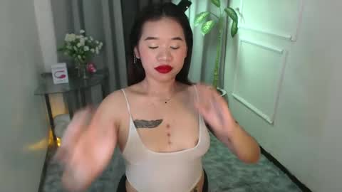 Snapshot of mariamercedesxxx chatting on 02/23/25, 04:39 maria online show from 02/23/25, 04:39