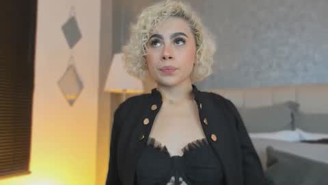 Marian online show from 01/06/26, 02:37