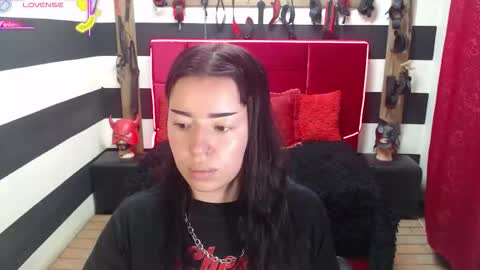 Marian online show from 09/30/25, 04:28