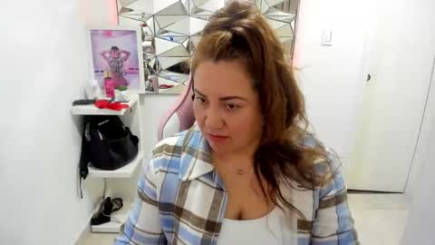 Snapshot of mariana01_m chatting on 05/23/26, 11:25 mariana01_m online show from 05/23/26, 11:25