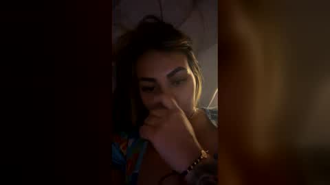 Mariana Roe online show from 12/13/25, 10:37