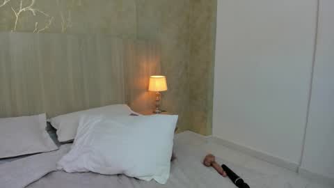 Mariana Allen online show from 02/11/25, 06:40