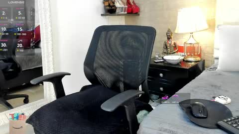 Snapshot of mariana_c chatting on 04/24/26, 02:41 Mar y online show from 04/24/26, 02:41
