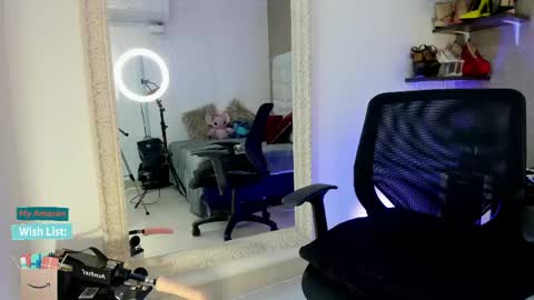 Snapshot of mariana_c chatting on 04/28/26, 02:55 Mar y online show from 04/28/26, 02:55