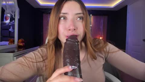 Mariana Castro online show from 10/21/25, 03:18