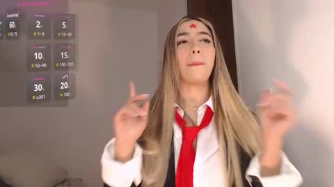 Mariana online show from 10/31/25, 10:22