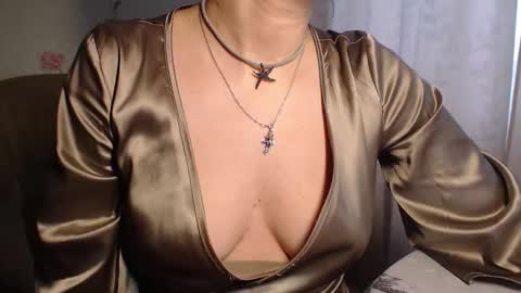 Snapshot of mariana_mur chatting on 03/06/26, 05:37 MarianaMur online show from 03/06/26, 05:37