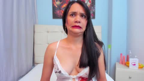 Mariana online show from 01/22/25, 01:00