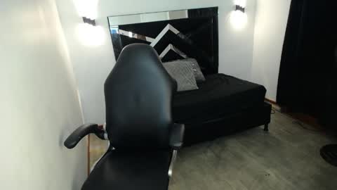 Mariana online show from 03/27/26, 06:30