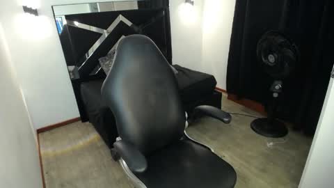 Snapshot of marianarojas_ chatting on 05/15/26, 05:58 Mariana online show from 05/15/26, 05:58
