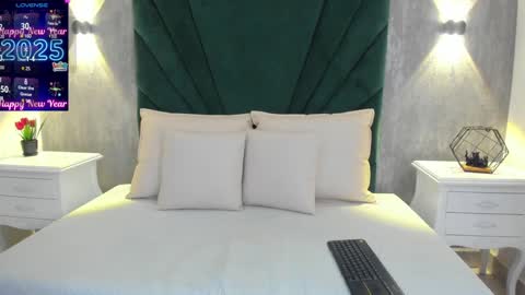 Snapshot of marianasanz chatting on 01/03/25, 07:50 Mariana online show from 01/03/25, 07:50