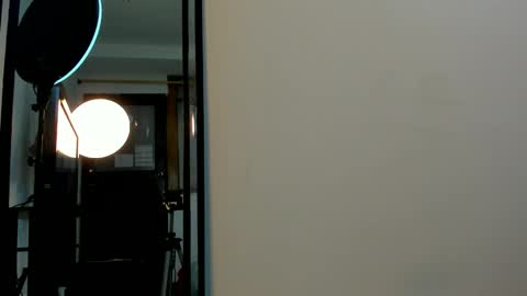 Marianee Rousse  online show from 12/18/25, 11:38