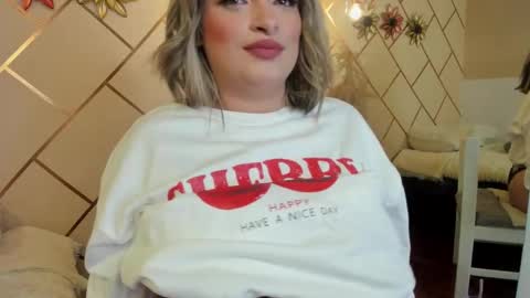 Snapshot of marianeporter_ chatting on 09/09/25, 02:11 marianeporter online show from 09/09/25, 02:11