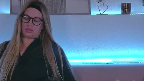 Snapshot of marianeumann chatting on 02/01/25, 05:39 Maria online show from 02/01/25, 05:39