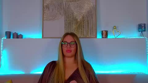 Snapshot of marianeumann chatting on 03/01/25, 06:54 Maria online show from 03/01/25, 06:54