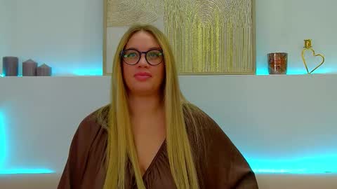 Snapshot of marianeumann chatting on 03/02/25, 04:07 Maria online show from 03/02/25, 04:07