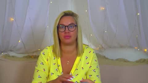 Maria online show from 03/15/26, 06:25