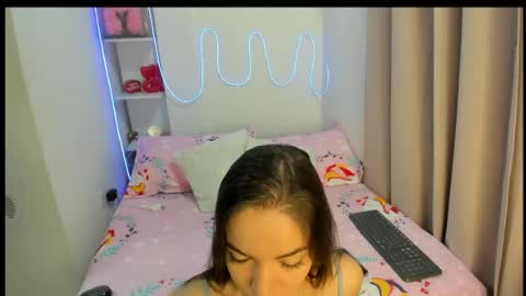 Snapshot of mariangel_3 chatting on 07/10/26, 06:54 Mariangel online show from 07/10/26, 06:54