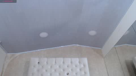 la crespa x online show from 04/21/26, 12:22