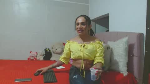 Snapshot of mariann_martins chatting on 01/23/25, 02:12 mariann_martins online show from 01/23/25, 02:12