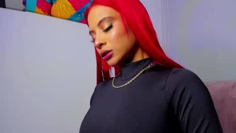 M A R I A N E online show from 01/15/26, 06:51