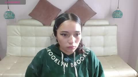 marianne_cam online show from 04/17/26, 04:21