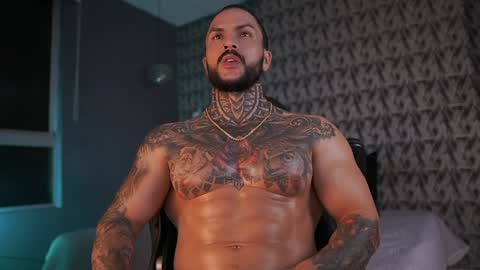 Snapshot of mariano_costa chatting on 12/19/24, 06:34 Mariano Costa online show from 12/19/24, 06:34