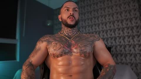 Snapshot of mariano_costa chatting on 12/31/24, 02:19 Mariano Costa online show from 12/31/24, 02:19