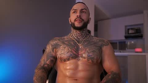 Snapshot of mariano_costa chatting on 01/25/25, 05:07 Mariano Costa online show from 01/25/25, 05:07