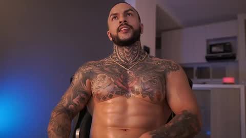 Snapshot of mariano_costa chatting on 01/29/25, 03:33 Mariano Costa online show from 01/29/25, 03:33