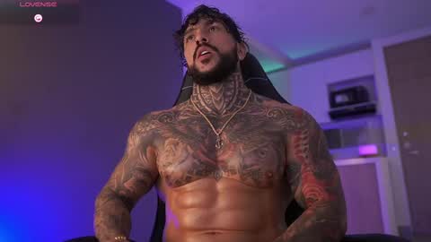 Snapshot of mariano_costa chatting on 09/24/25, 02:15 Mariano Costa online show from 09/24/25, 02:15