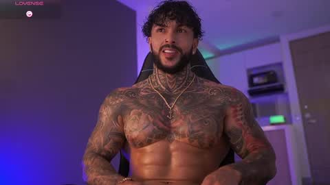 Snapshot of mariano_costa chatting on 09/30/25, 02:27 Mariano Costa online show from 09/30/25, 02:27