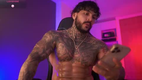 Snapshot of mariano_costa chatting on 11/05/25, 03:50 Mariano Costa online show from 11/05/25, 03:50