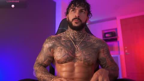 Snapshot of mariano_costa chatting on 11/06/25, 05:41 Mariano Costa online show from 11/06/25, 05:41