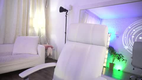 Maria online show from 03/11/25, 08:41