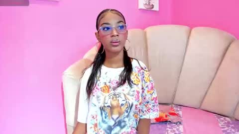 marianrosse online show from 09/15/25, 07:25