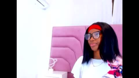 marianrosse online show from 11/03/25, 07:48